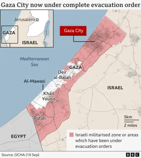 Countless Palestinians Flee as Military Troops Move Further into Gaza City