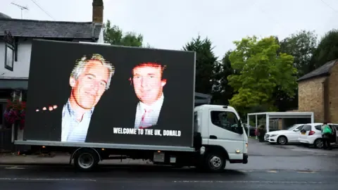 Several Arrests Carried Out Following Donald Trump and Epstein Pictures Displayed on Windsor Castle